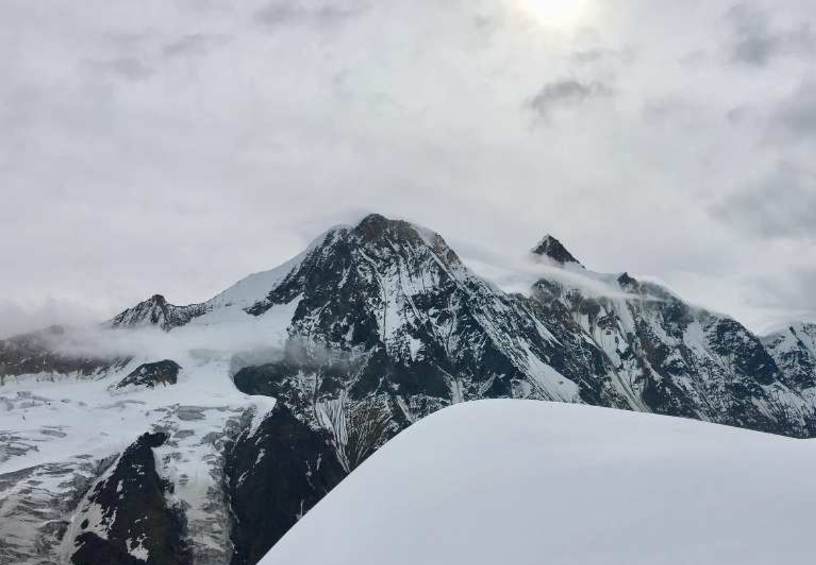 Trails pass Expedition trek